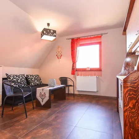 Goscinne Estilo منزل للإقامة Witów